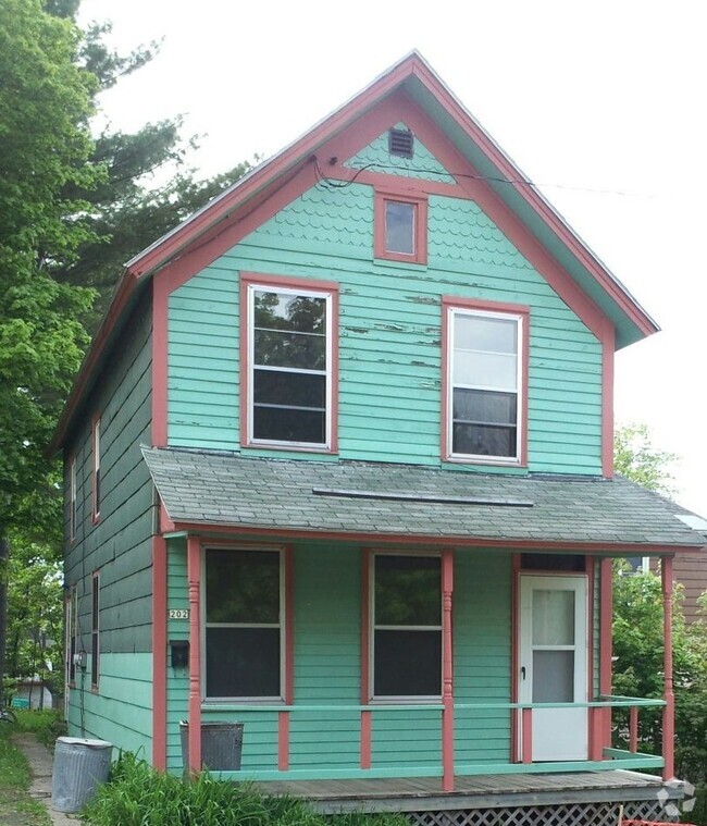 Building Photo - 202 5th St Rental