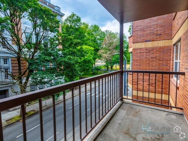 Building Photo - University Park 2 Bd/1 Bth With Fitness Ce... Unit 328 Rental