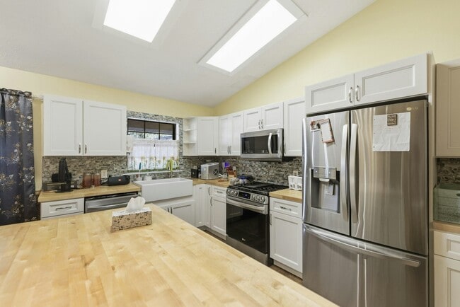 Photo - 408 Etheredge St