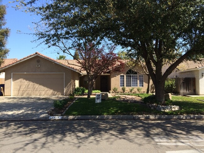 Great 4 Bedroom NW Fresno Home for Lease - Great 4 Bedroom NW Fresno Home for Lease