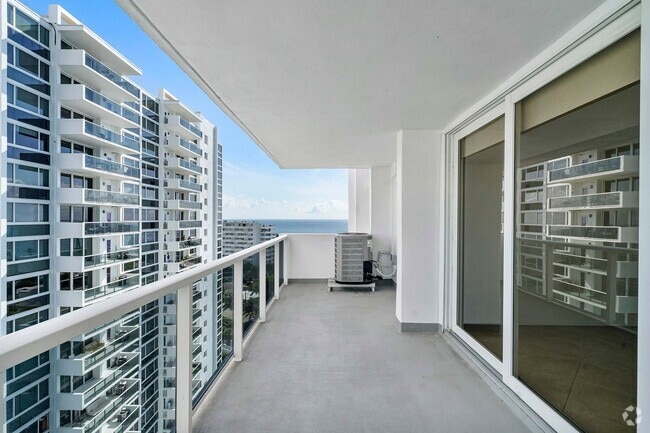 Building Photo - 2701 N Ocean Blvd Rental