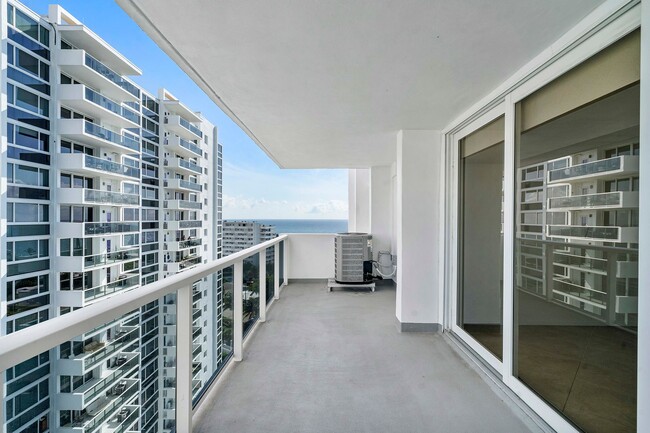 Photo - 2701 N Ocean Blvd House