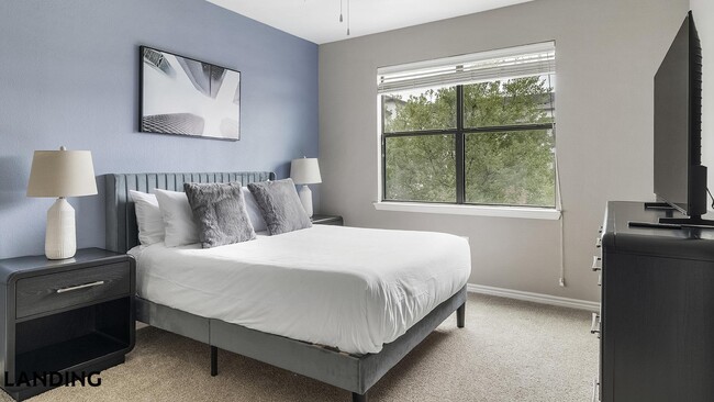 Photo - 15777 Quorum Dr Unidad 3302