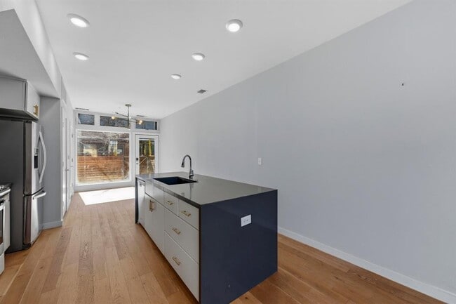 Photo - 2002 E 7th St Unit 242