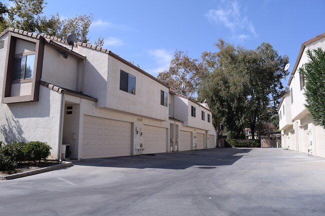 Got stuff? Don't want to park in a carport? E - 24713 Masters Cup Way