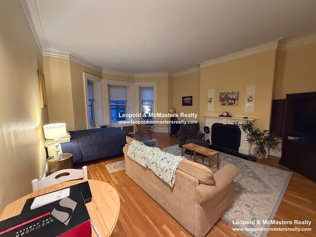 Photo - 169 Beacon St Unidad 4F
