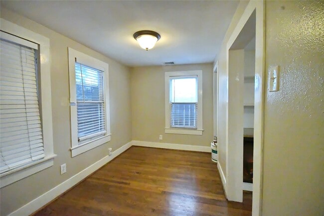 Photo - 1209 Studewood St