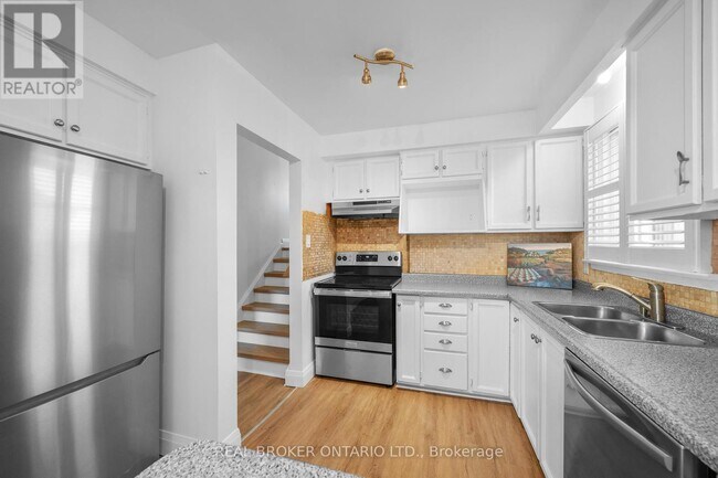 Photo - 2518 Harman Ct