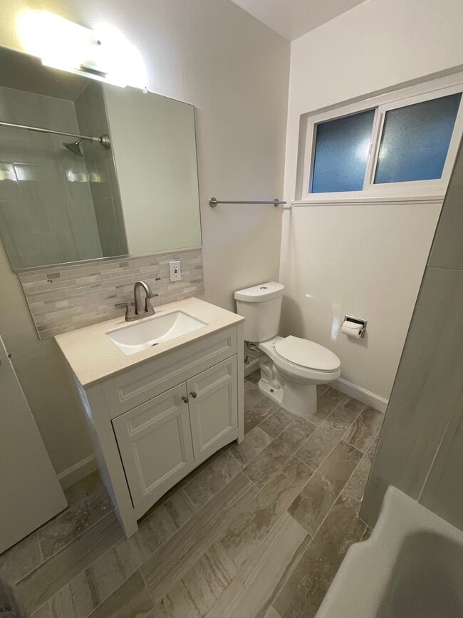 Building Photo - 3906 U St