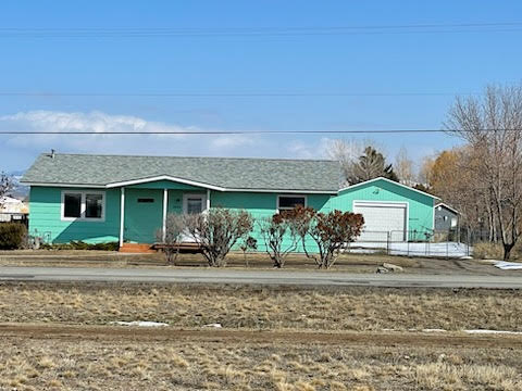 Photo - 2555 Valley Dr House