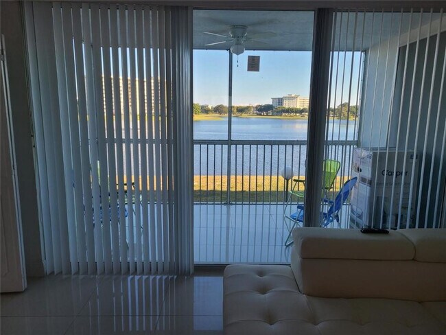 Photo - 3091 N Course Dr Unidad 208