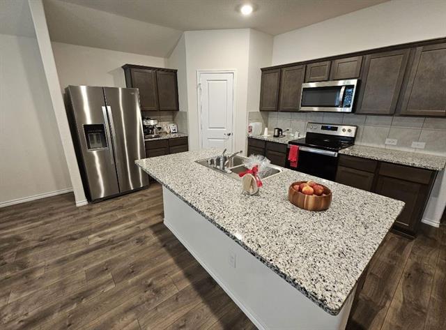 Building Photo - 708 English Dr