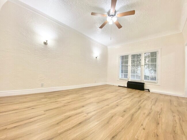 Photo - 706 S. Normandie Ave. Los Angeles, 90005 Unit 206