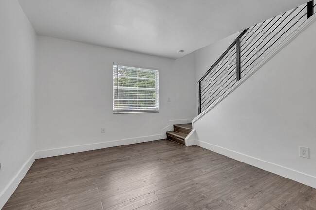 Fully Renovated Two Story Loft in Coral Ga... - Fully Renovated Two Story Loft in Coral Ga... Unit 1114-4
