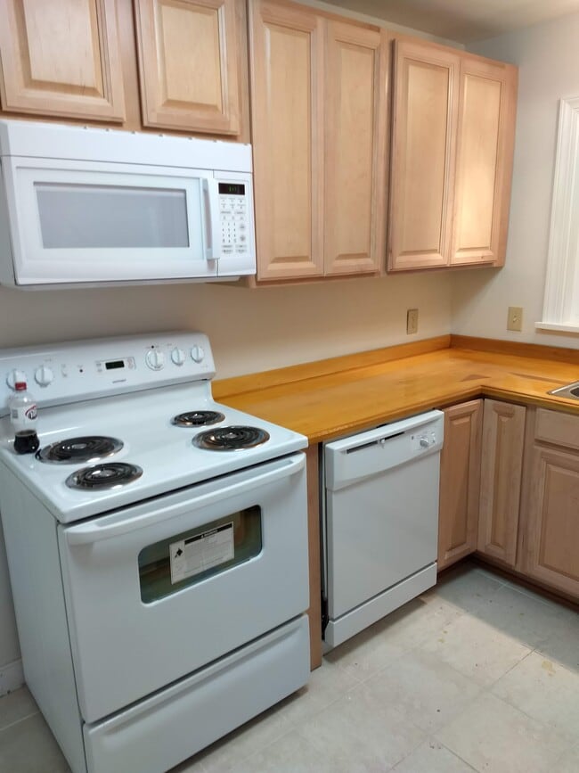 Photo - 8806 Gayton Rd