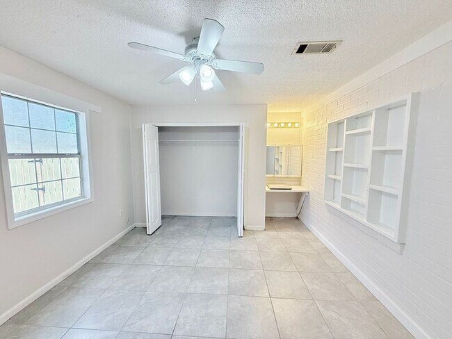 Photo - 4716 W Spencer Field Rd