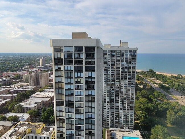 Photo - 5415 N Sheridan Rd Unit 3807