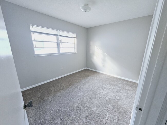 Photo - 2 bed 1 bath Unit #2
