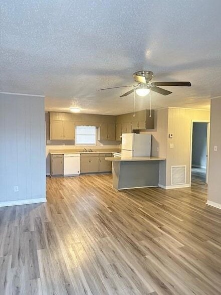 Photo - 4100 N Ocoee St