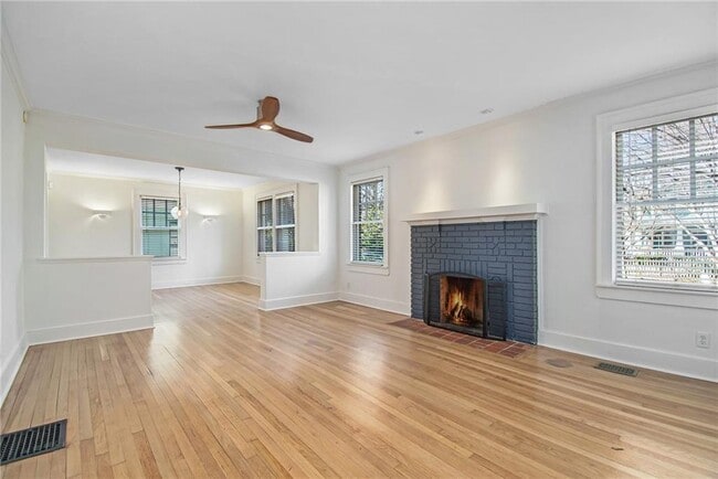 Photo - 476 Hemlock Cir SE