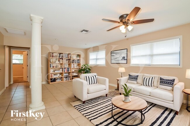 Photo - 10070 Harris Ave