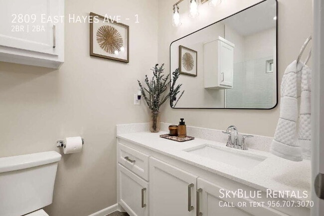 Building Photo - 2809 W Hayes Ave Unit 1