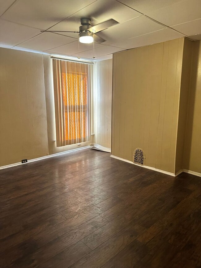 Photo - 1649 N Fulton Ave