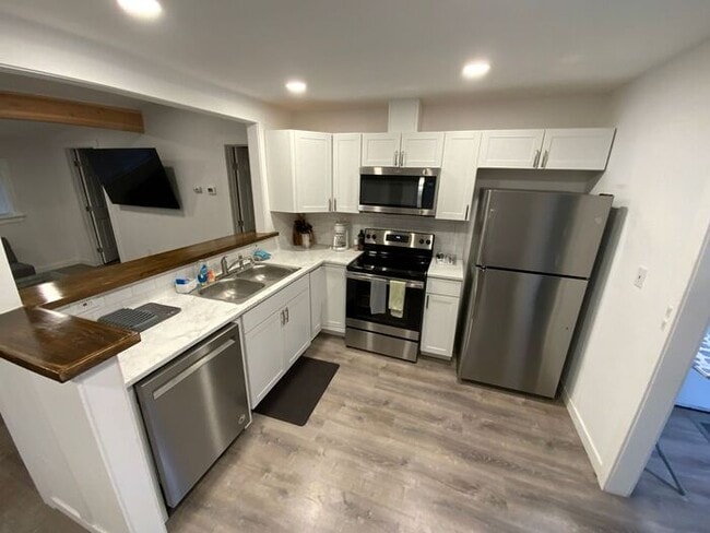 Photo - AVAILABLE NOW!!! Puyallup Valley 2bdr 2 bath