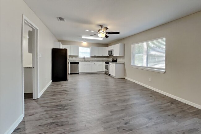 Photo - 3007 Birch Creek Dr