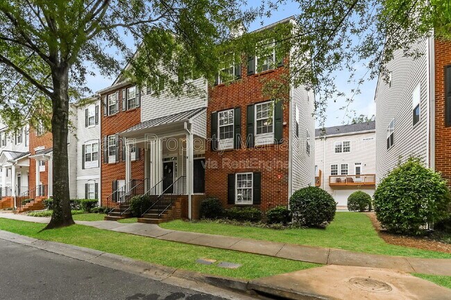 Photo - 212 Village Square Dr