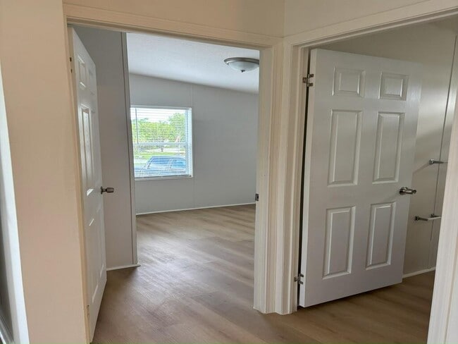 Building Photo - 19237 Cedar Crest Ct Rental