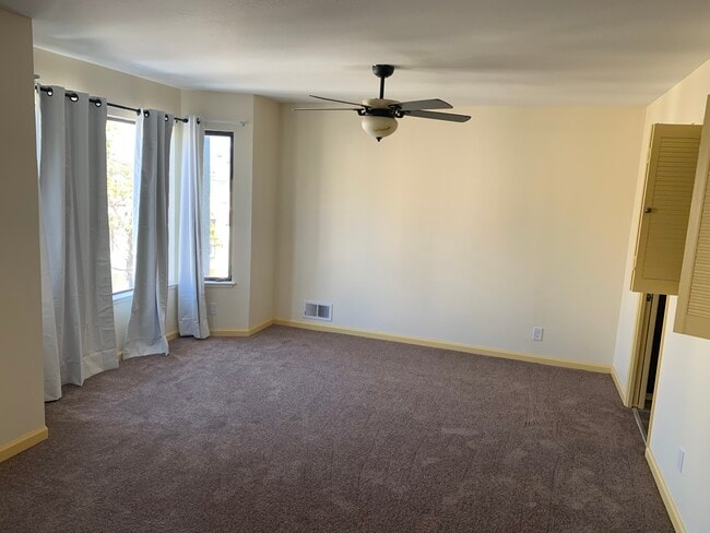 Photo - 57 Dorado Ter Unidad Downstairs