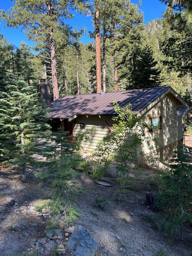Photo - LONG-TERM RENTAL: Excellent Location with Private Beach Access!
