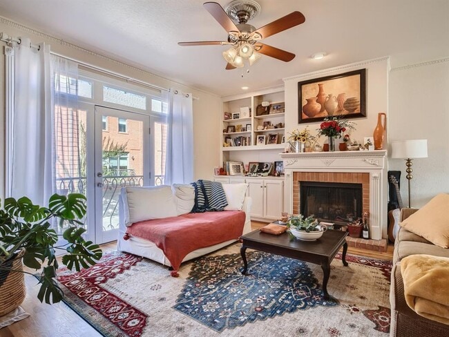 Building Photo - 1626 Palma Plaza Unit 9 Rental