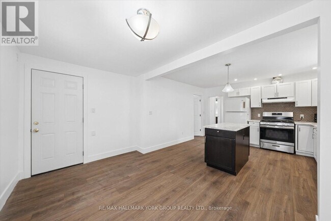 Photo - 27008 Kennedy Rd
