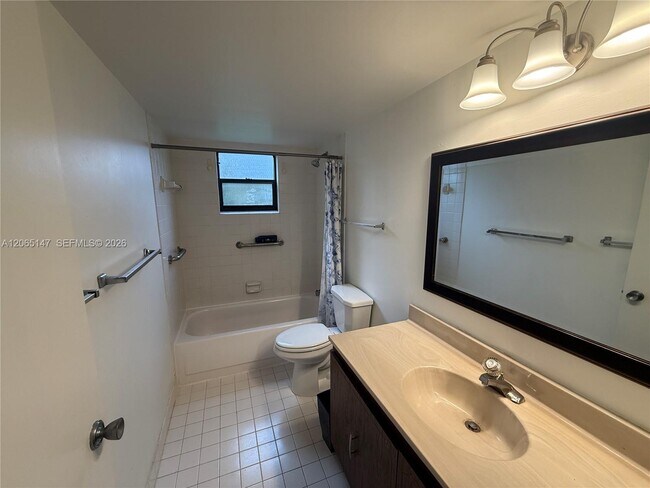 7995 SW 86th St Unit 305