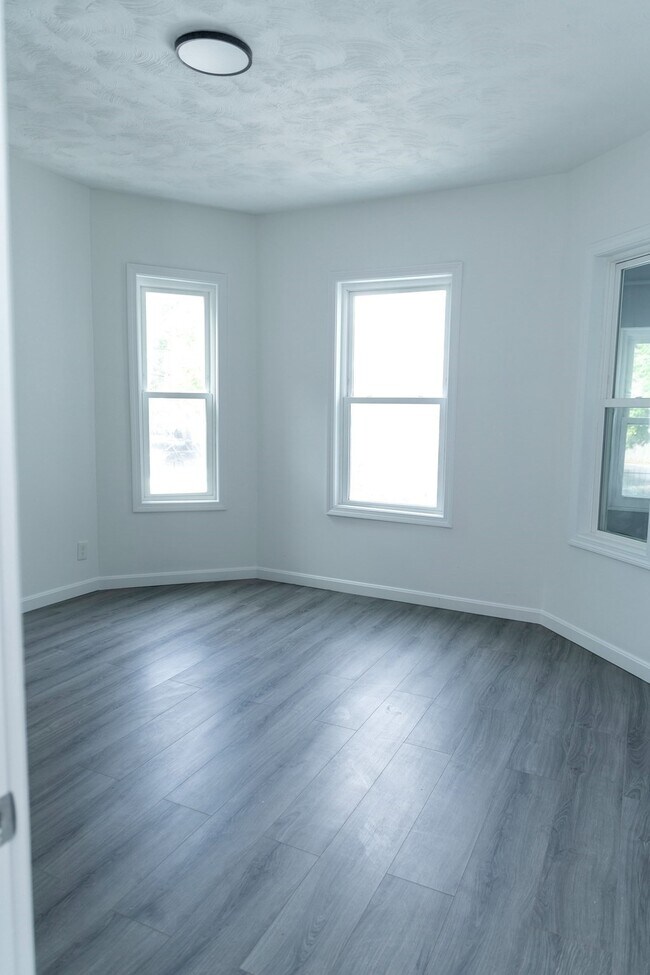 116 Lucerne St Unit 1