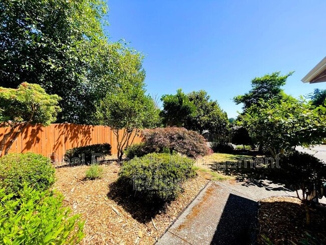 Photo - 3022 Russell Way Unit #B