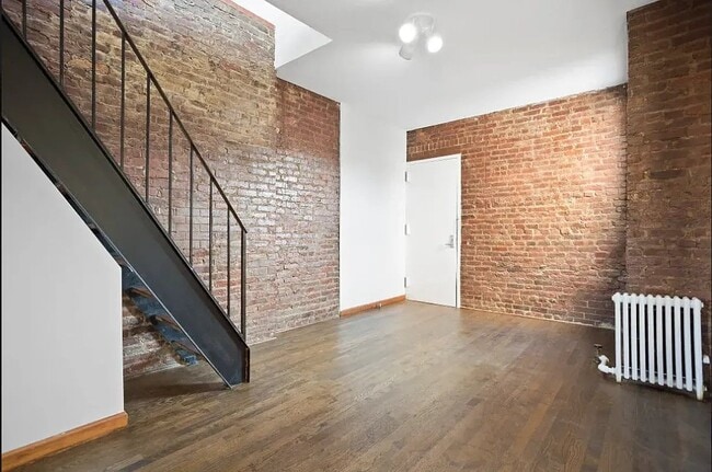410 E 13th St Unit 1D