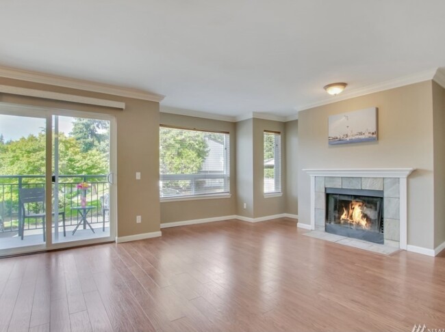 Very open and bright living room - 31500 33rd Pl SW Unidad Q102 Rental