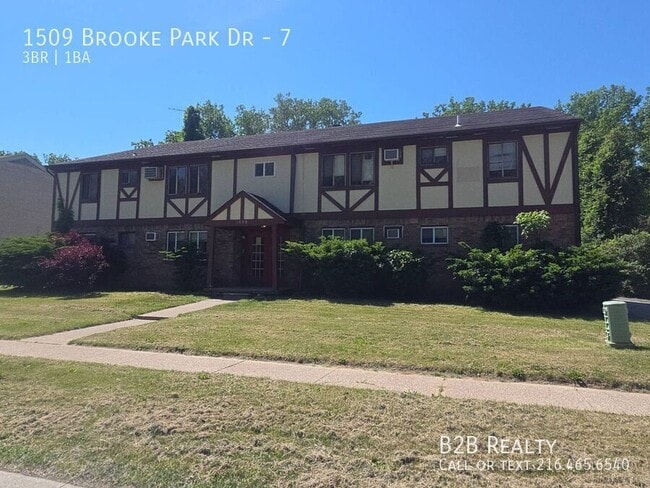 Building Photo - 1509 Brooke Park Dr Unit 7