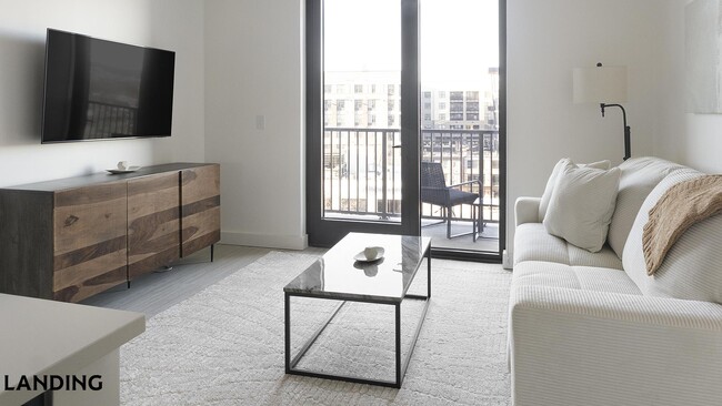 Photo - 1007 S Mint St Unidad 714