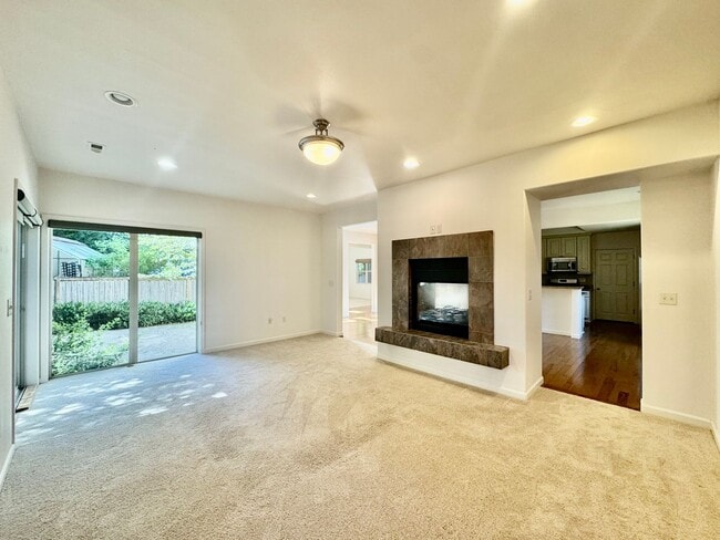 Photo - Beautiful 4 Bed/2.5 Bath Home in Lynnwood – Great Location & Spacious Layout
