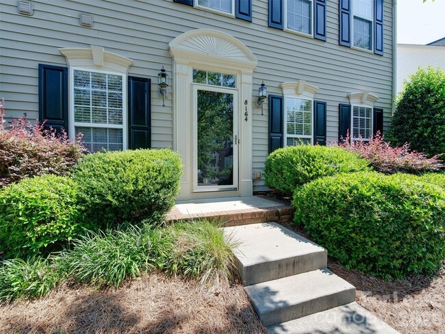Photo - 8164 Bridgegate Dr