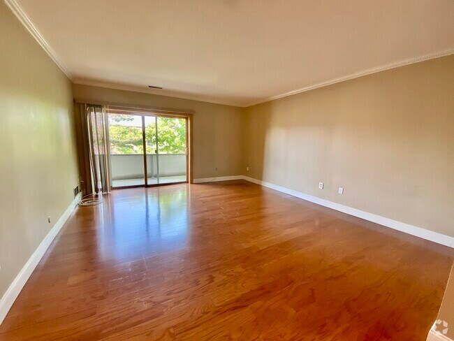 Building Photo - 20 Stearns Rd Unit 54 Rental