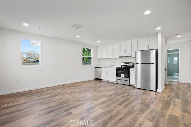 Photo - 11560 Archwood St