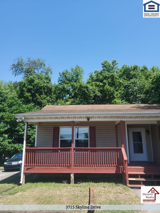 Photo - 3715 Skyline Dr