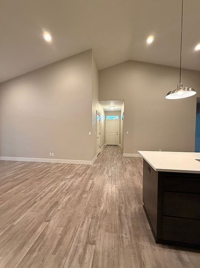 Photo - Modern Design Duplex