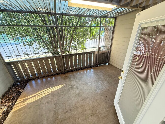 Photo - 5005 Georgi Ln Unidad 215