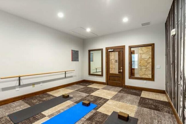 Photo - 2 bedroom in Austin TX 78749 Unit 2018